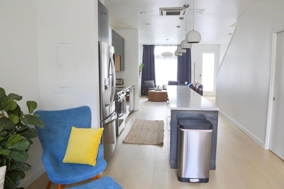 Downtown Luxury Condo: Urban Retreat with On-Site Dining Austin Exterior photo
