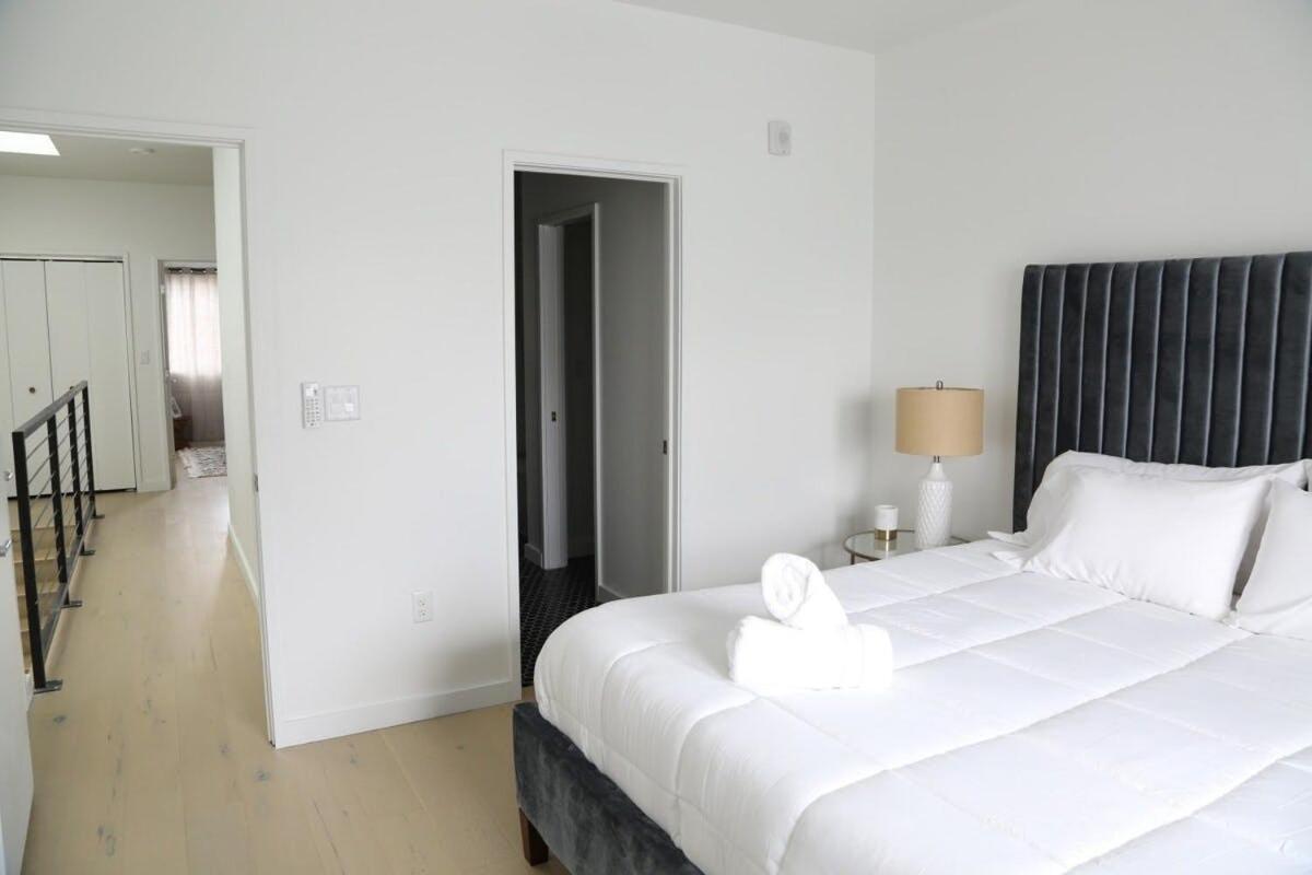 Downtown Luxury Condo: Urban Retreat with On-Site Dining Austin Exterior photo
