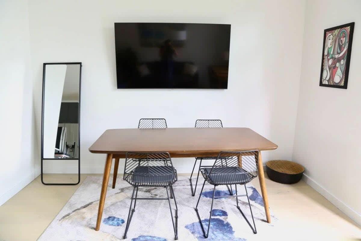 Downtown Luxury Condo: Urban Retreat with On-Site Dining Austin Exterior photo